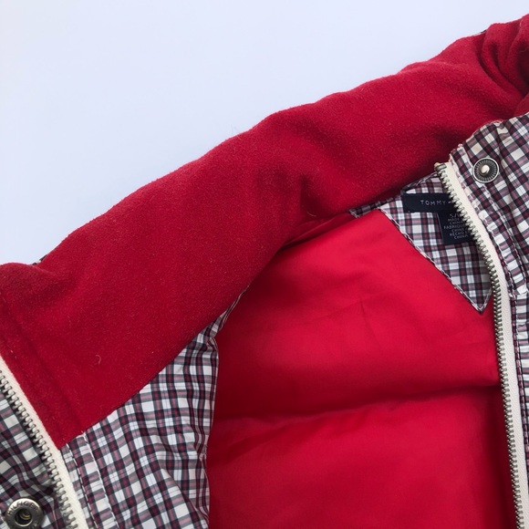 Tommy Hilfiger Gingham Patterned Vest - Picture 9 of 9